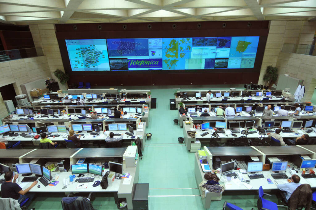 The CNSO (National Centre for Supervision and Operations) control room, Telefonica, © Telefonica (Homepage) (10.04.2014) 