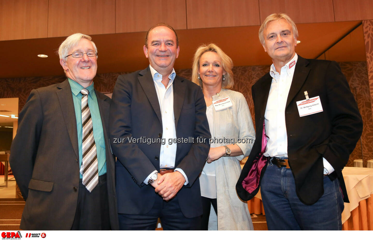 Manfred Dimmy, Herbert Prohaska, Marketing Director Maria Bauernfried und Geschaeftsfuehrer Wolfgang Hoetschl (Kelly). (Foto: GEPA pictures/ Christopher Kelemen)
