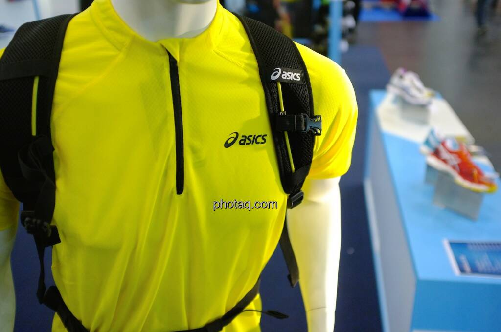 Laufshirt Asics, © Josef Chladek finanzmarktfoto.at (11.04.2014) 