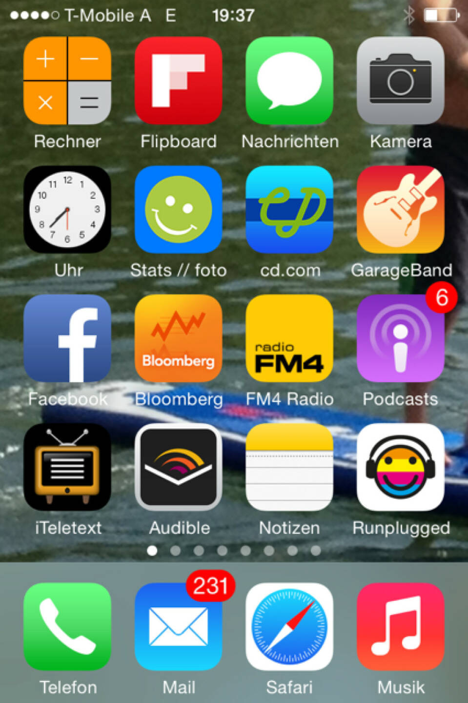 iPhone Startscreen eines finanzmarktfoto-Mitarbeiters, April 2014