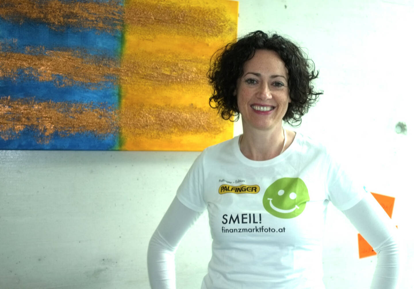 Susanne Lederer Smeil (Shirt in der Palfinger-Kollektion)