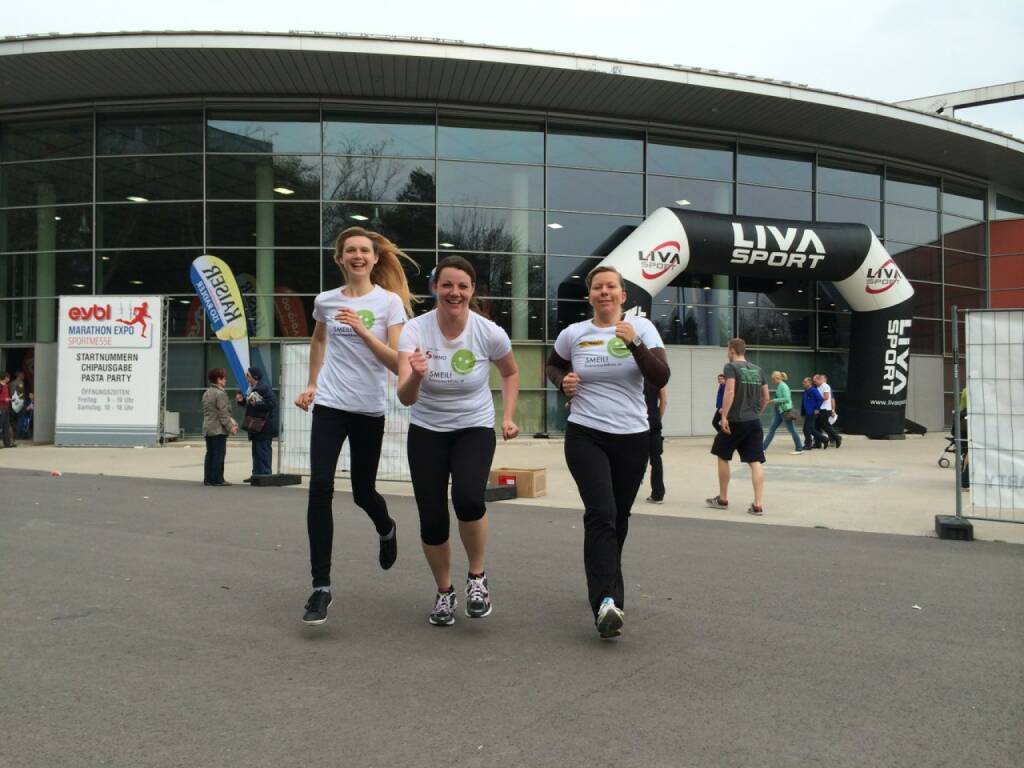 Running Smeil: Livia Döller, Barbara Kremser, Rebecca Öller (14.04.2014) 