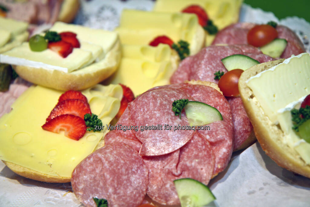 Brötchen, Salami, Käse, © wikifolio (14.04.2014) 