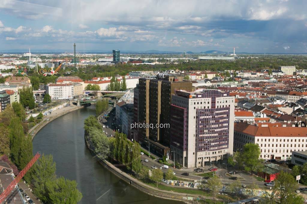 Wien, Donaukanal, Blick vom Uniqa Tower, © finanzmarktfoto.at/Martina Draper (27.04.2014) 
