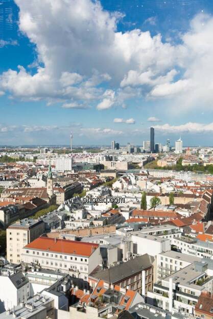 Wien, Donauplatte, DC Tower, Blick vom Uniqa Tower, © finanzmarktfoto.at/Martina Draper (27.04.2014) 
