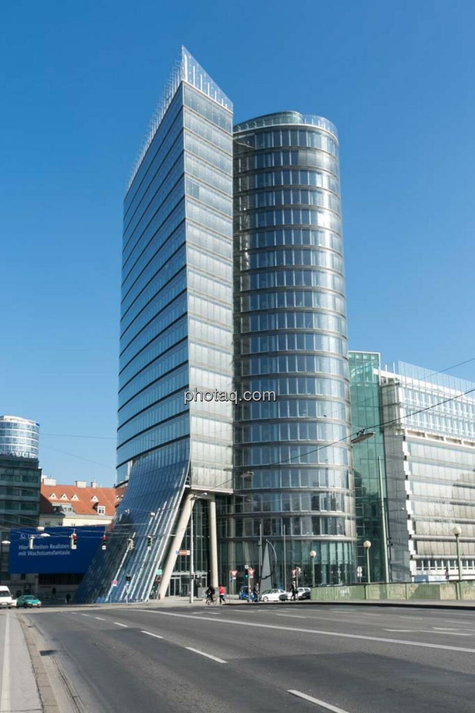 Wien, Uniqa Tower