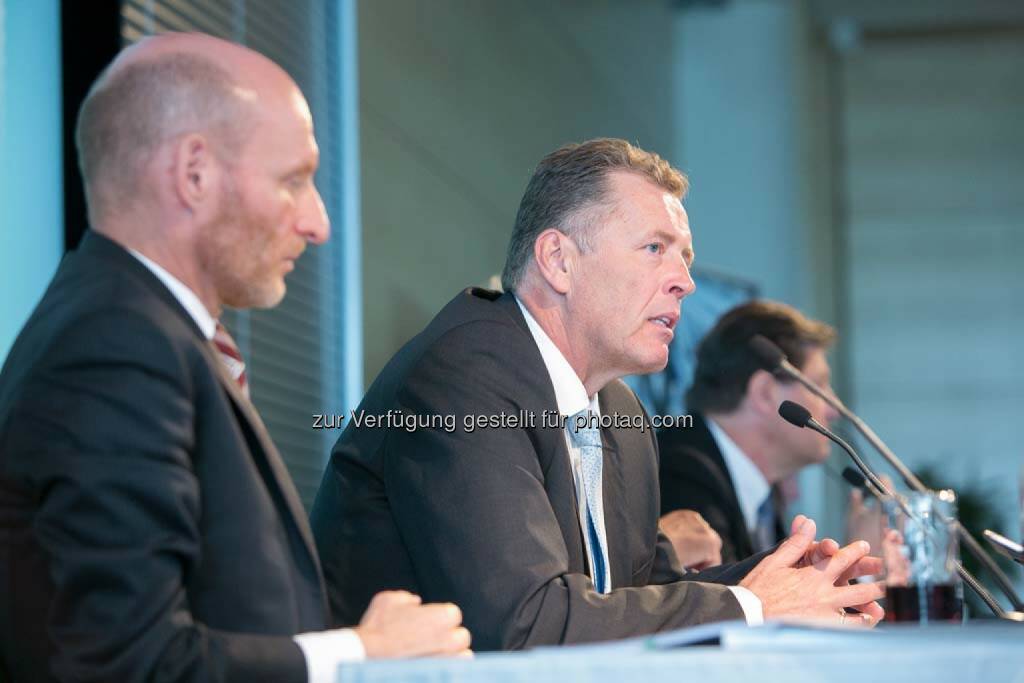 Johannes Schmidt-Schultes (CFO Semperit), Thomas Fahnemann (CEO Semperit), © Martina Draper für Semperit (29.04.2014) 