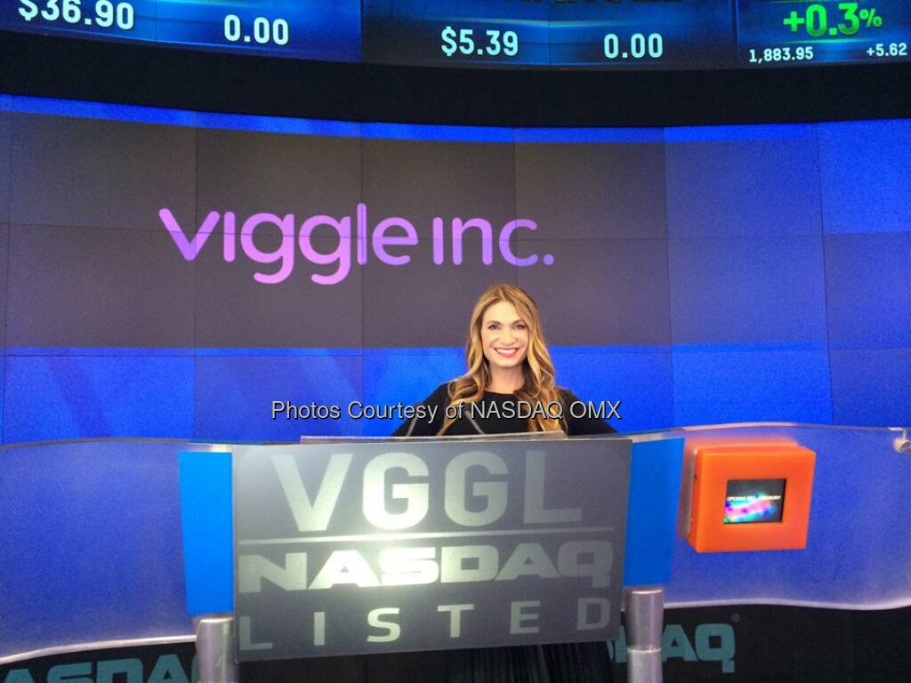 Before the Viggle Opening Bell! #RHONY's @iamHeather Source: http://facebook.com/NASDAQ (01.05.2014) 