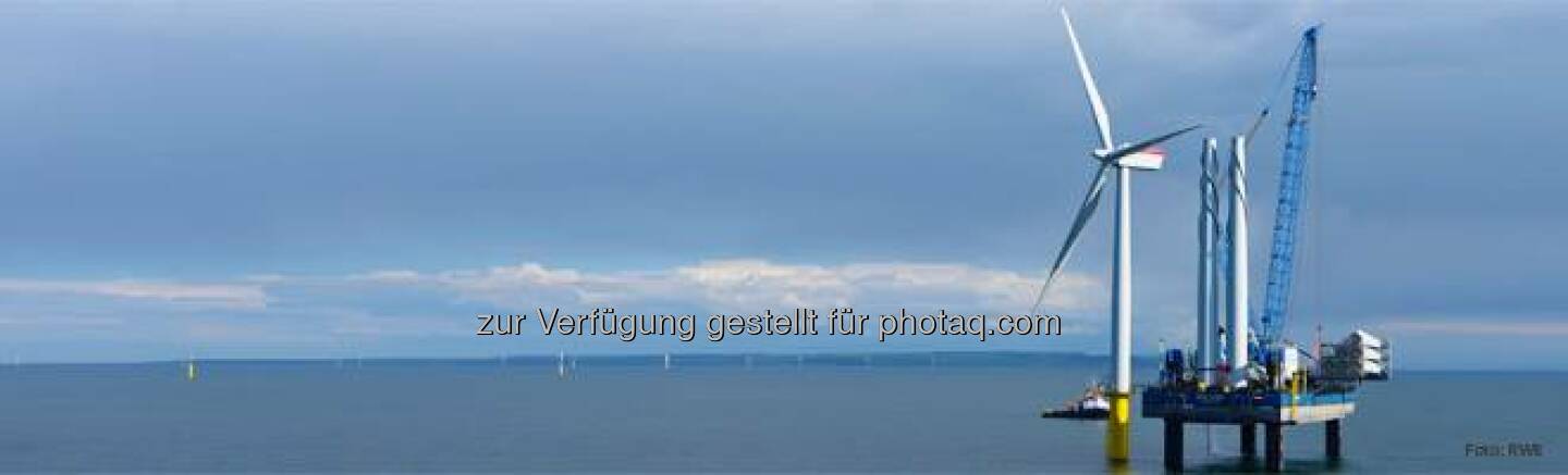 RWE: Welchen Rekord hält der Offshore-Windpark Gwynt y Môr vor der britischen Küste?
a) er ist der zweitgrößte weltweit
b) er war der erste in Europa
c) er hat die hübschesten Windräder  Source: http://facebook.com/vorweggehen