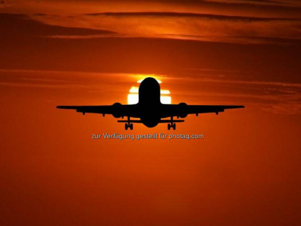 Flugzeug, Sonnenuntergang, © Dirk Herrmann (18.05.2014) 