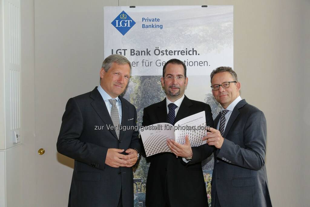 Meinhard Platzer (CEO LGT Bank Österreich), Teodoro D. Cocca (Institut für betriebliche Finanzwirtschaft, Johannes Kepler Universität Linz) und Christof Buri (LGT Group, Head Group Marketing & Communications) bei der Pressekonferenz LGT Private Banking Studie 2014 (Bild: LGT Group/APA-Fotoservice/Tanzer) (20.05.2014) 