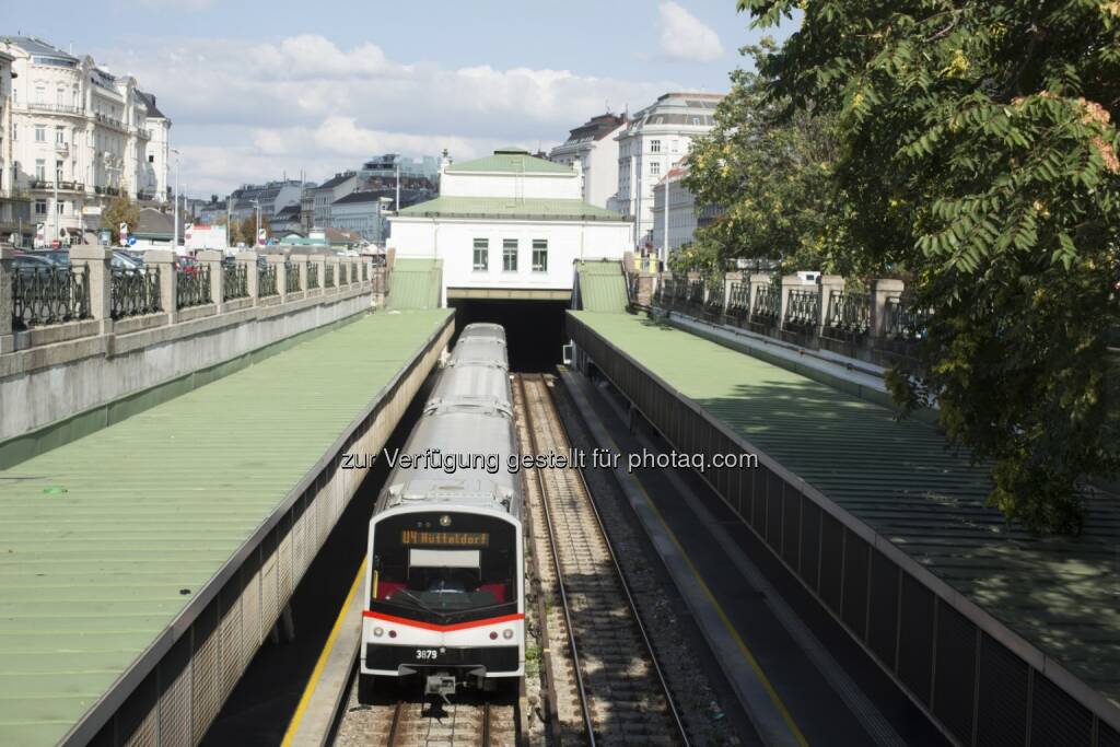 Siemens hat von den Wiener Linien die Aufträge erhalten die U-Bahnlinie U4 der Stadt Wien in den nächsten Jahren signaltechnisch auf den neuesten Stand der Technik zu bringen. Zum Lieferumfang gehören elektronische Stellwerke vom Typ Trackguard Sicas ECC sowie die Einbindung des automatischen Zugbeeinflussungssystem Trainguard LZB513. (Bild: Siemens) (27.05.2014) 