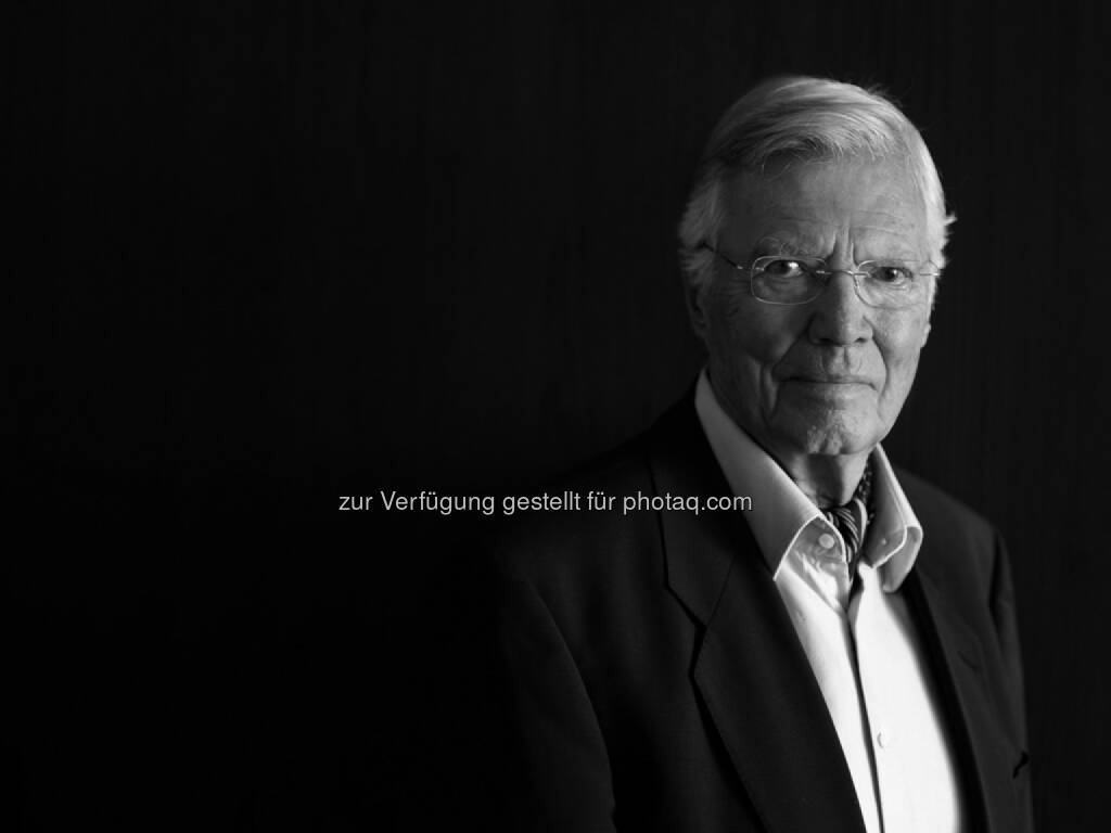 Verein Menschen für Menschen: Menschen für Menschen trauert um Karlheinz Böhm,  Gründer der Hilfsorganisation und ehemaliger Schauspieler im Alter von 86 Jahren verstorben / 5 Millionen Menschen profitieren heute von Karlheinz Böhms einzigartigem Lebenswerk (c) Peter Rigaud (OTS) (01.06.2014) 