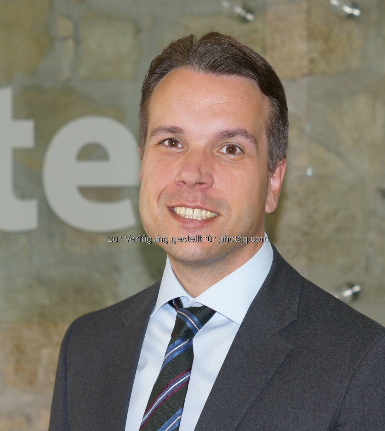 Andreas Götz, Deloitte, informiert detailliert über die Finanztransaktionssteuer Light, siehe hier http://boerse-social.com/2014/06/02/finanztransaktionssteuer_light_ab_112016_nora_engel-kazemi