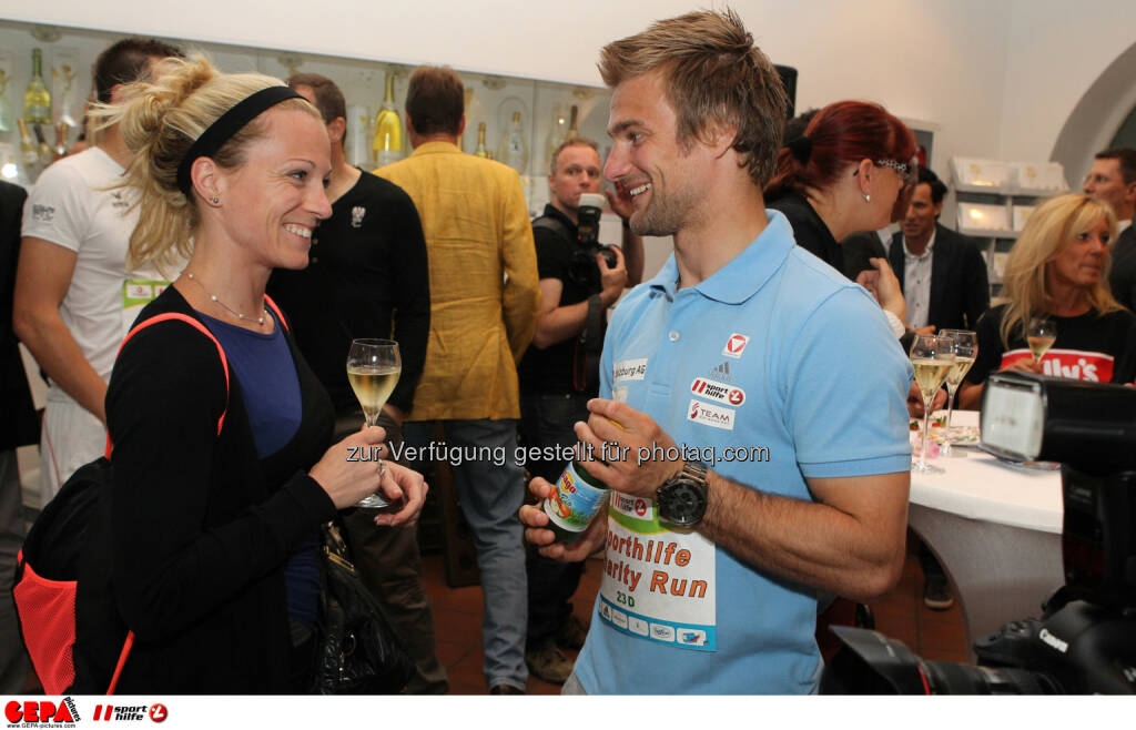 Ludwig Paischer (AUT) und eine Teilnehmerin. Foto: GEPA pictures/ Philipp Brem (04.06.2014) 