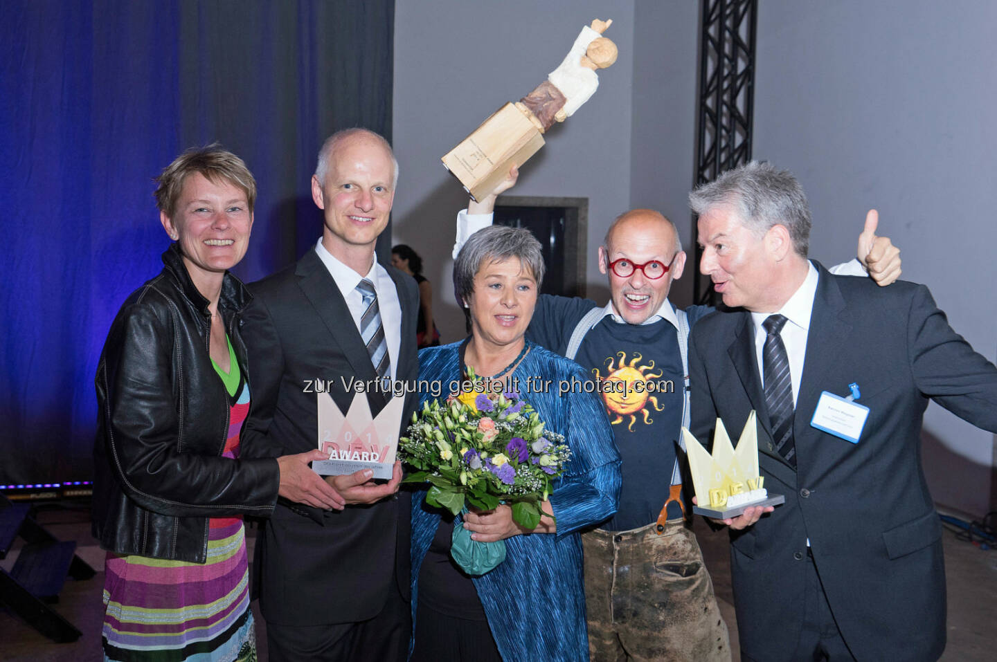 Carina Dworak und Niklas Bönström (Mrs Sporty), Franchise-Beraterin Waltraud Martius (Syncon), Johannes Gutmann (Sonnentor) und Karsten Wegener (Elithera) - Räumten in München die Deutschen Franchise-Awards ab (Bild: Syncon)