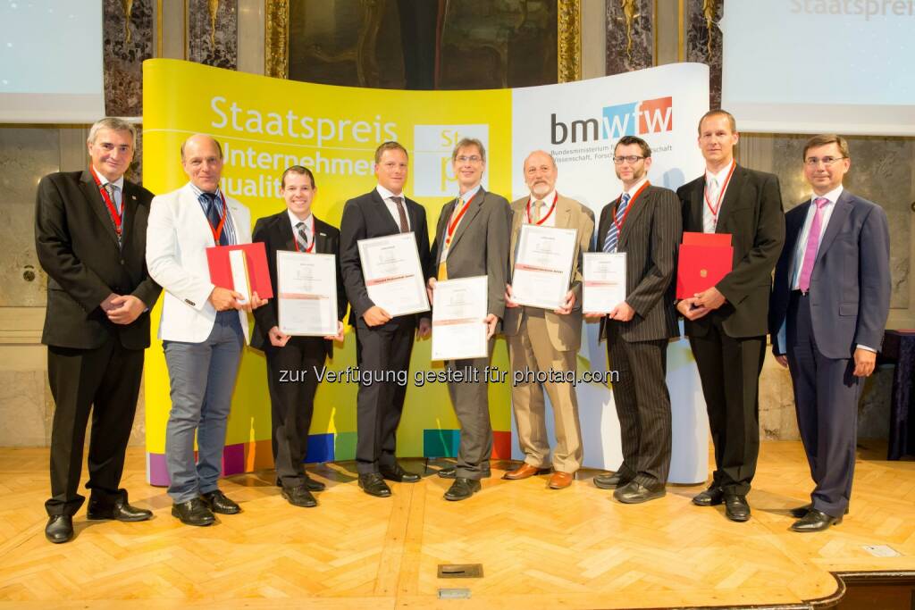 qualityaustria Winners' Conference: Staatspreisträger und Kategoriesieger, v.l.n.r.: Konrad Scheiber, CEO Quality Austria; Gerd Hartinger, GF GGZ; Martin Orehovec, Qualitäts- und Projektmanagement GGZ; Martin Lackner, GF 10hoch4 Photovoltaik GmbH; Hannes Mikosch, General Manager der Businessunit H, Magna Steyr Fahrzeugtechnik AG & Co KG Contract Manufacturing Mini Countryman und Mini Paceman; Johannes Gschwandtner, GF technosert electronic GmbH; Jürgen Freynhofer, Quality Management technosert electronic GmbH; Martin Egginger, Business Development Officer technosert electronic GmbH; Martin Janda, Wirtschaftsministerium. , © Aussendung (12.06.2014) 