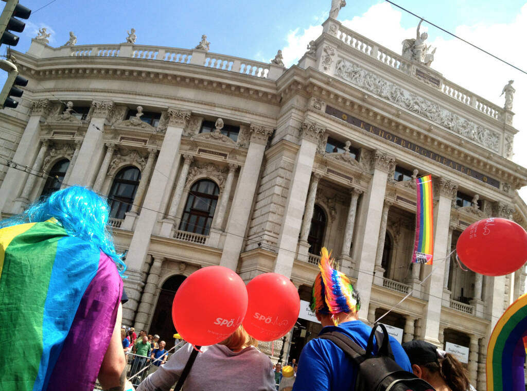 Burgtheater Regenbogenparade 2014 (14.06.2014) 