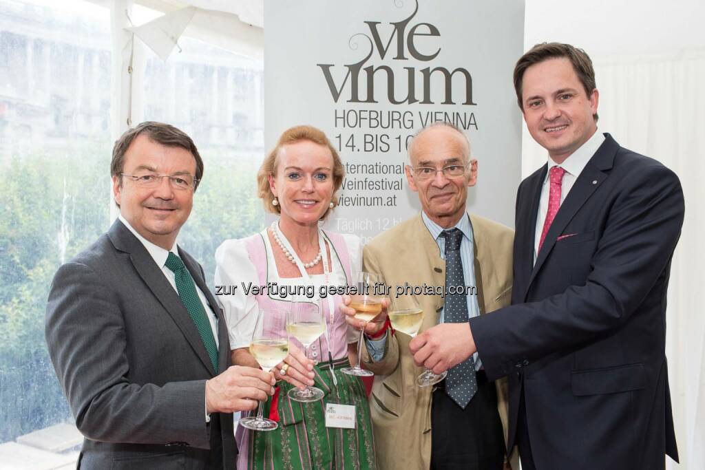 Willi Klinger, GF Österreich Wein Marketing, Alexandra Graski-Hoffmann, VieVinum Organisatorin, Seine Eminenz Botschafter von Frankreich Stephane Gompertz, Johannes Schmuckenschlager, Weinbaupräsident und Abgeordneter zum Nationalrat, © Eva Kelety-Troyer (15.06.2014) 