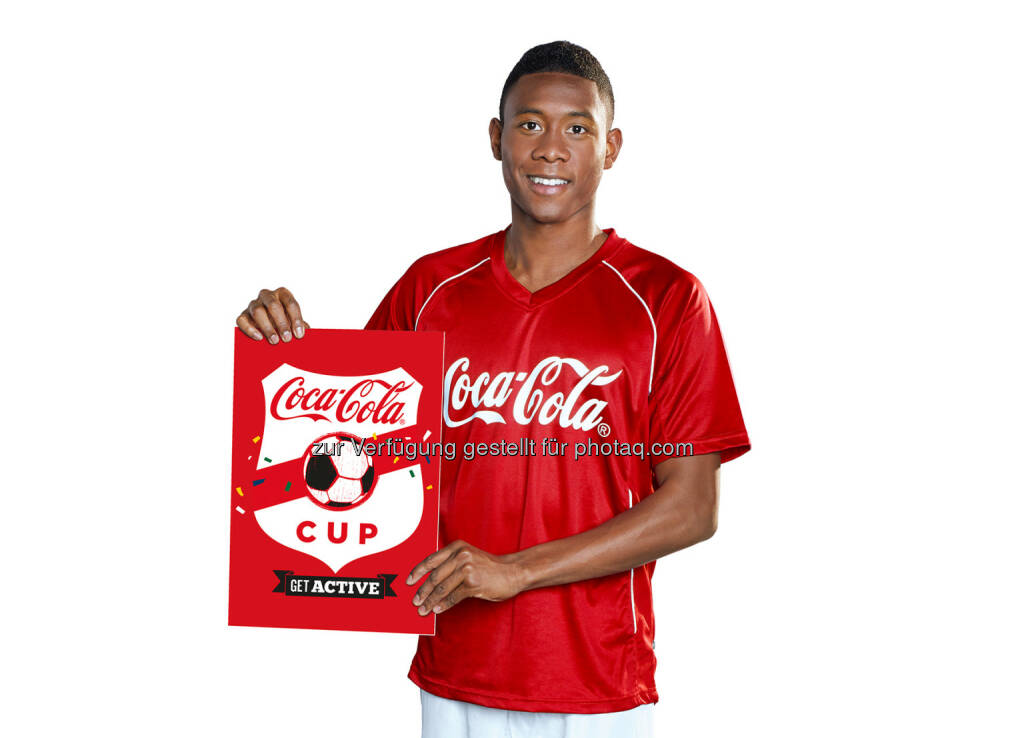 David Alaba mit dem Logo des Coca-Cola Cups, © Gepa (16.06.2014) 