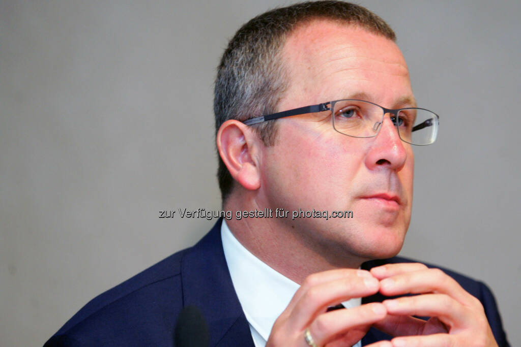 Robert Machtlinger (Vorstand Technik, FACC) (Bild: Peter Hautzinger) (24.06.2014) 