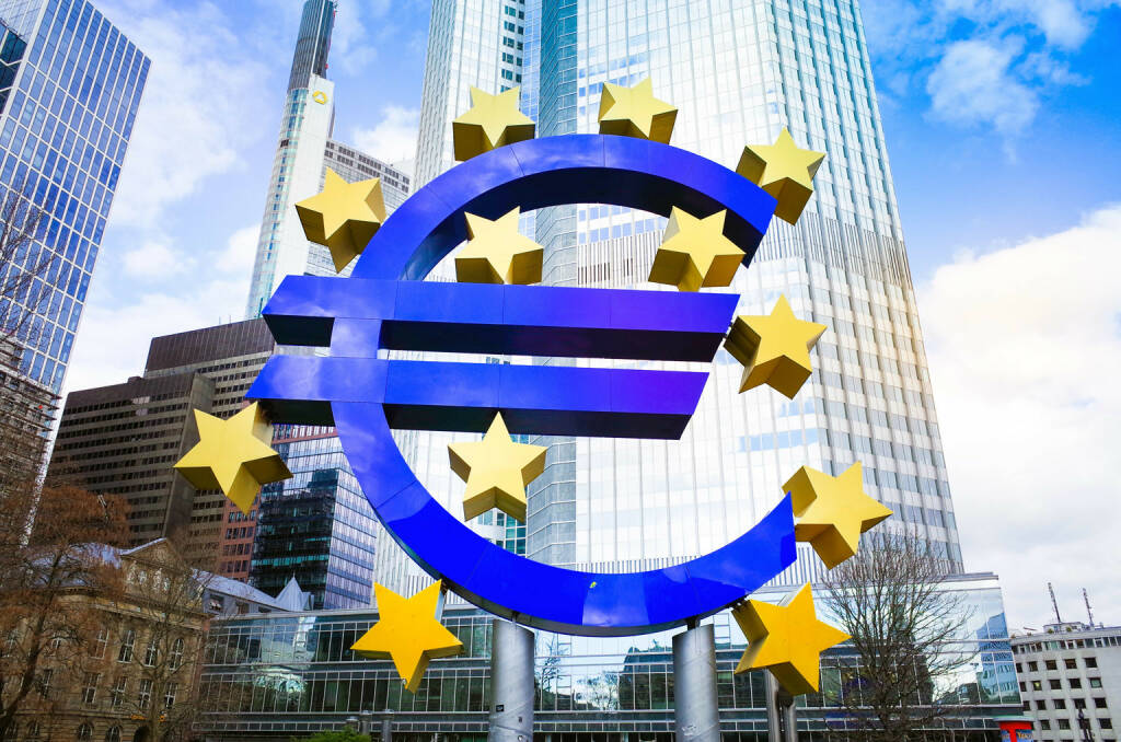 Euro Zeichen, European Central Bank (ECB) Frankfurt, http://www.shutterstock.com/de/pic-195333227/stock-photo-euro-sign-february-euro-sign-european-central-bank-ecb-is-the-central-bank-for-the-euro.html (Bild: www.shutterstock.com) (30.06.2014) 