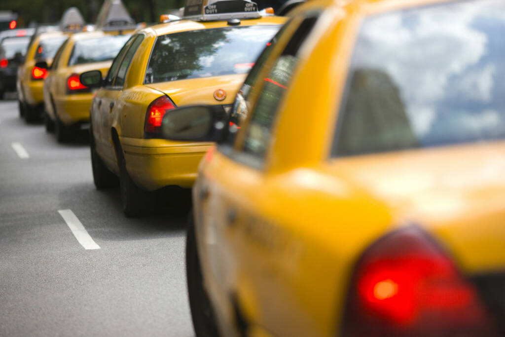 Taxi, New York, http://www.shutterstock.com/de/pic-145361332/stock-photo-new-york-city-cabs.html , © (www.shutterstock.com) (01.07.2014) 