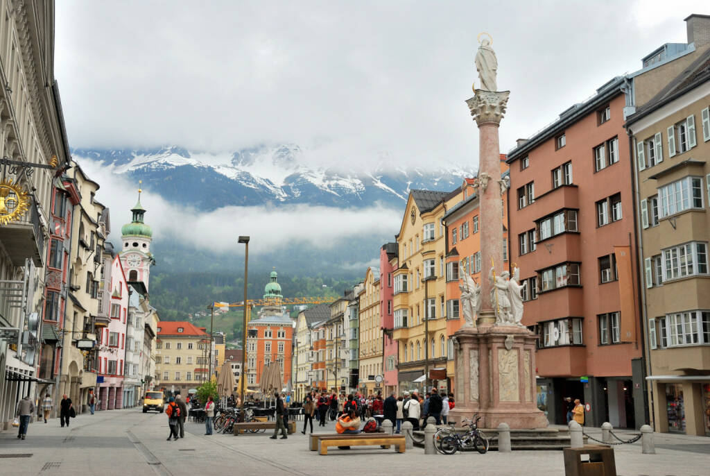 Innsbruck, Tirol, Nordkette, Pestsäule, http://www.shutterstock.com/de/pic-129593015/stock-photo-townscape-of-innsbruck-switzerland.html (Bild: www.shutterstock.com) (01.07.2014) 