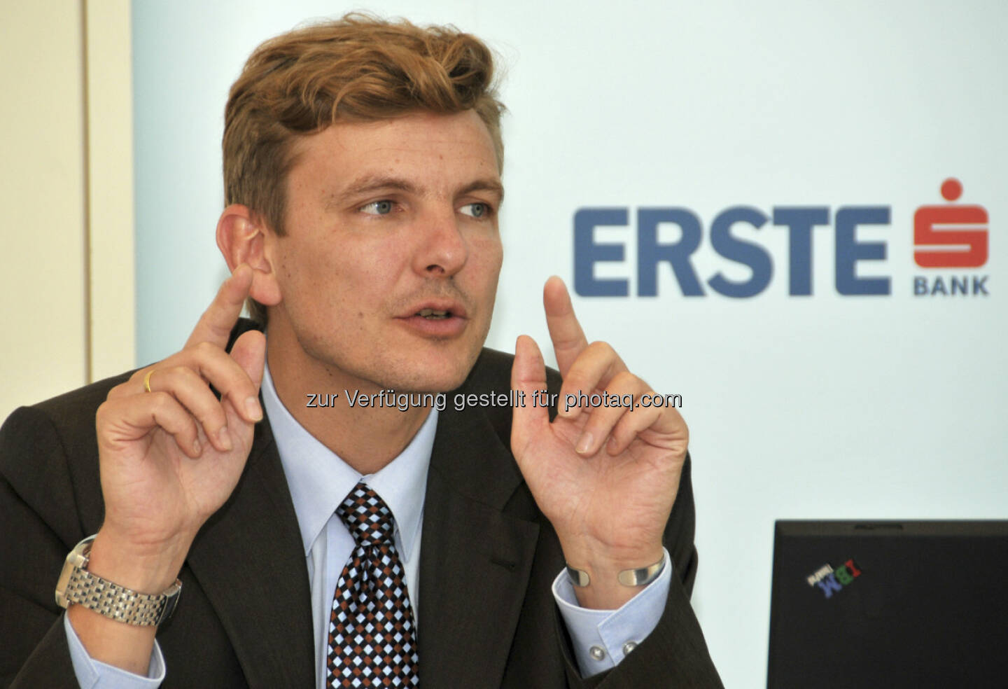 Erste Group: Henning Eßkuchen, Co-Head Equity Research CEE, machte am 7.1. einen Online-Chat zu den CEE-Märkten (c) Erste Group