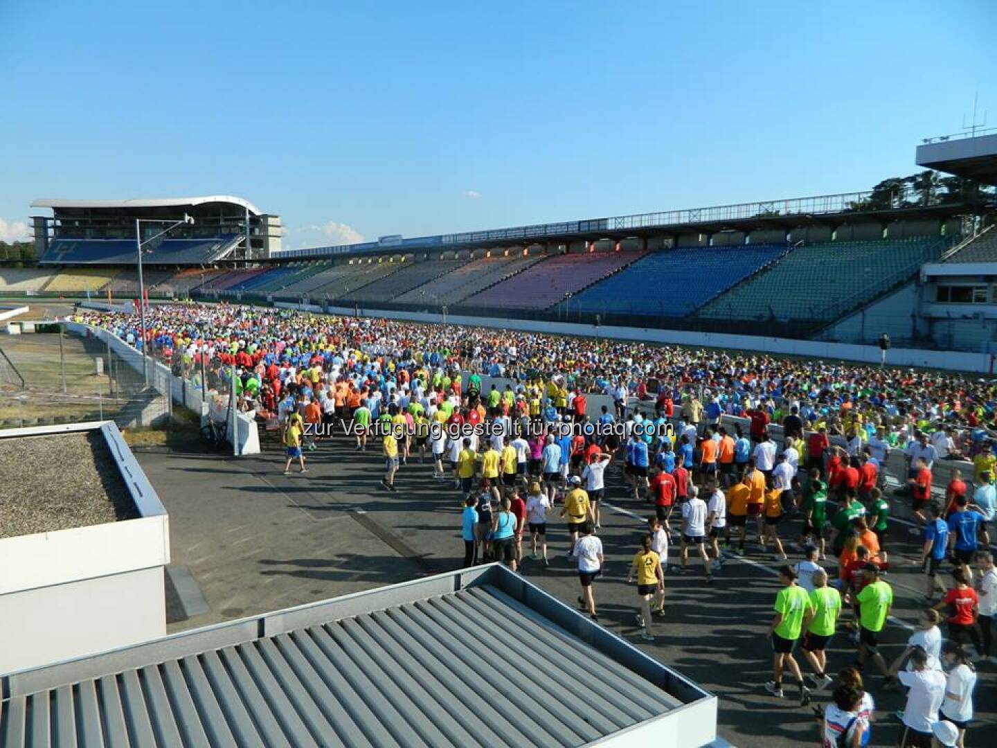 BASF Strahlender Sonnenschein, 4,8 Kilometer und mehr als 15.000 Teilnehmer – Der 12. BASF FIRMENCUP gestern auf dem Hockenheimring war ein voller Erfolg. Daumen hoch für alle Skater, Läufer und Nord-Walker! [LR]  Source: http://facebook.com/BASF.Deutschland