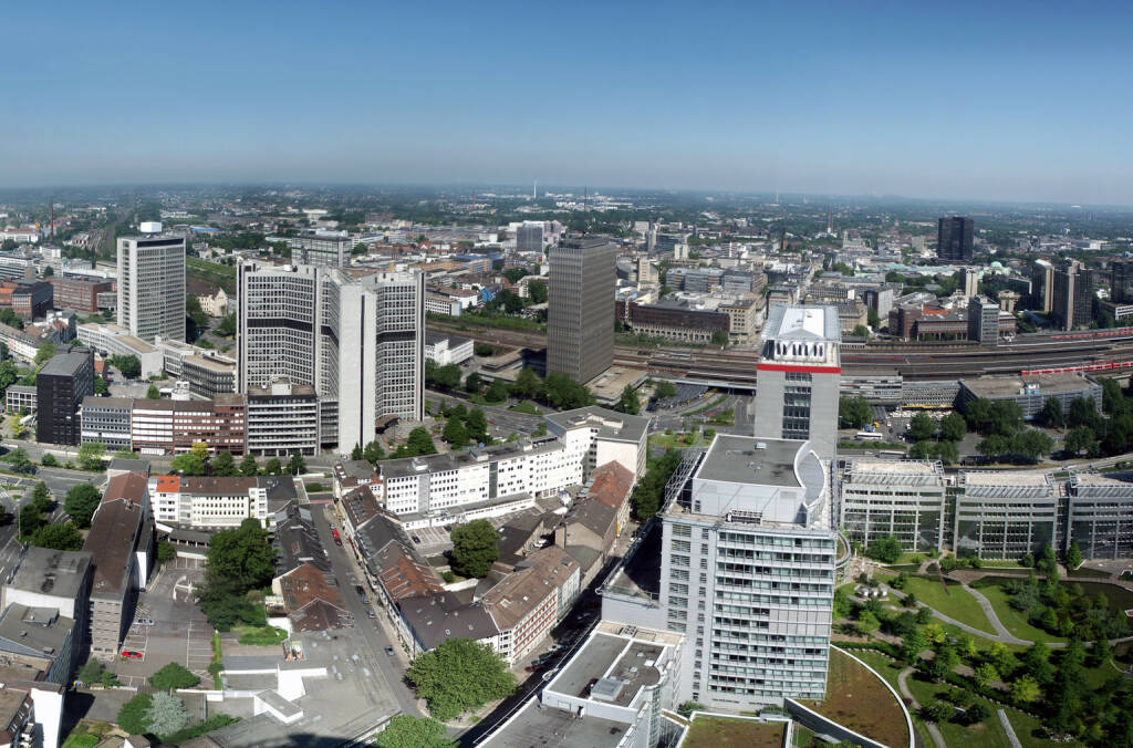 Essen, Ruhrgebiet, http://www.shutterstock.com/de/pic-44381002/stock-photo-panorama-ofthe-city-center-of-essen-in-germany-essen-is-together-with-the-ruhr-area-european.html (Bild: www.shutterstock.com) (04.07.2014) 