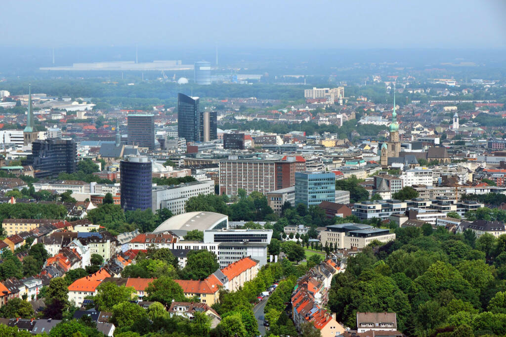 Dortmund, Ruhrgebiet, http://www.shutterstock.com/de/pic-127002083/stock-photo-dortmund-city-in-ruhrgebiet-ruhr-metropolitan-region-in-germany-aerial-view.html (Bild: www.shutterstock.com) (04.07.2014) 