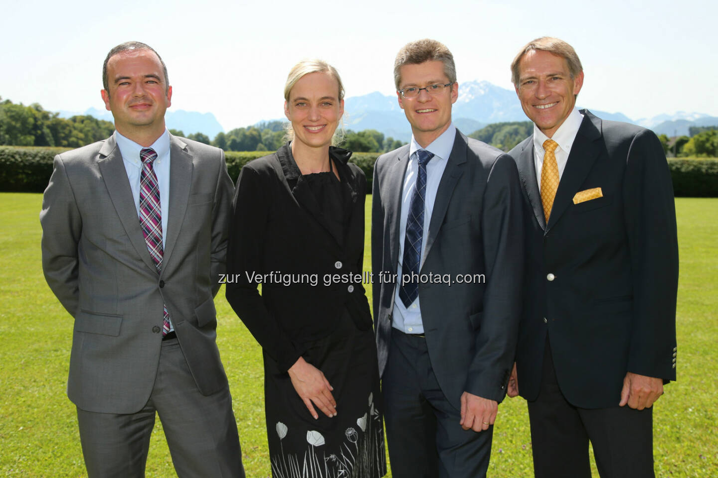 respACT - austrian business council for sustainable development: Salzburger CEOs diskutieren zu verantwortungsvollem Wirtschaften - insbesondere in Auslandsgeschäften: respACT-Business Lunch Salzburg. Im Bild v.l.n.r.: Martin Ledolter, Geschäftsführer ADA, Daniela Knieling, Geschäftsführerin respACT, Hugo Rohner, CEO Skidata, Walter Wiedenbauer, Geschäftsführer Sto