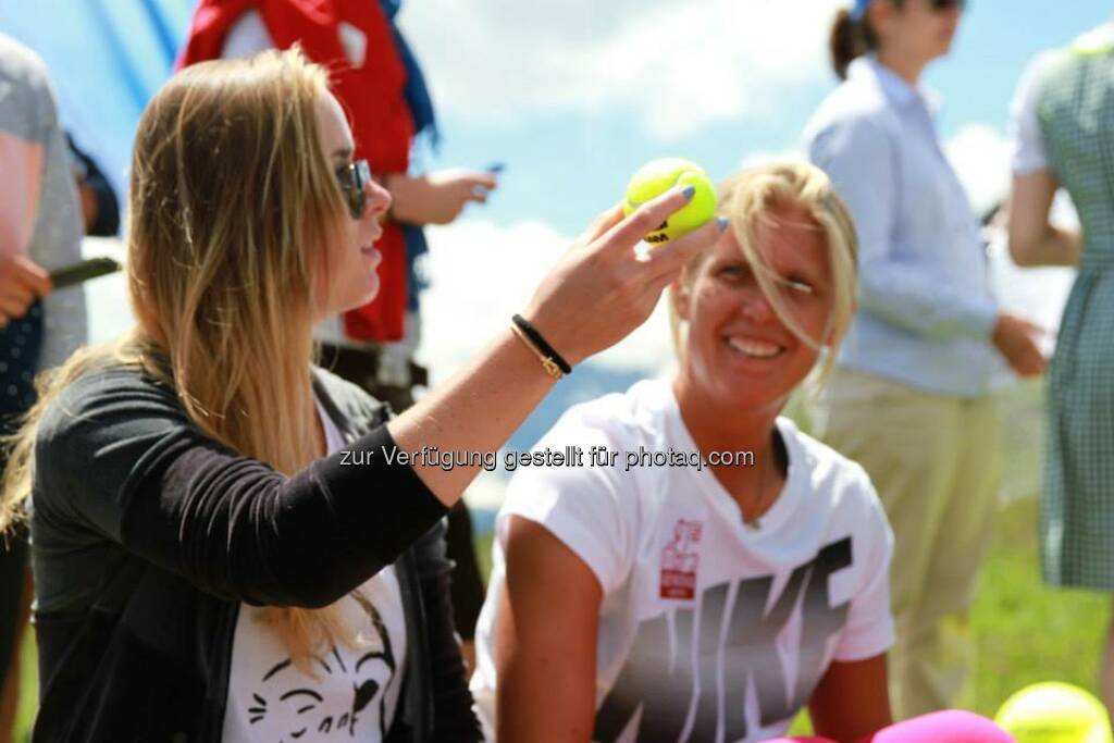 Tennis, Ball - Elina Svitolina, Sandra Klemenschits (06.07.2014) 