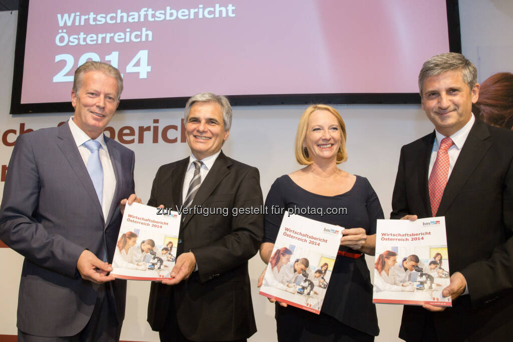 Mitterlehner zum Wirtschaftsbericht 2014: Wissensgesellschaft stärken, Standort Österreich weiterentwickeln: Bundeskanzler Werner Faymann (2vR/SPÖ), Vizekanzler und Finanzminister Michael Spindelegger (R/ÖVP), Wissenschafts-, Forschungs- und Wirtschaftsminister Reinhold Mitterlehner (L/ÖVP) und Infrastrukturministerin Doris Bures (C) photonews.at/Georges Schneider, © Aussender (07.07.2014) 