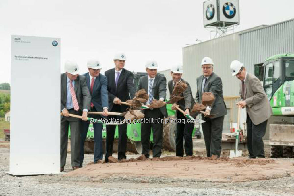 BMW baut Werk Eisenach weiter aus: Michael Eckl (Leiter BMW Werk Eisenach), Franz Juraske (Leiter Werkzeugbau BMW Group), Christian Dunckern (Leiter technische Planung, Werkzeug- und Anlagenbau BMW Group), Uwe Höhn (Wirtschaftsminister Thüringen), Frank Moenke (1. Bürgermeister Krauthausen), Andreas Ludwig (Bürgermeister Eisenach), Reinhard Krebs  (Landrad Wartburgkreis) (11.07.2014) 