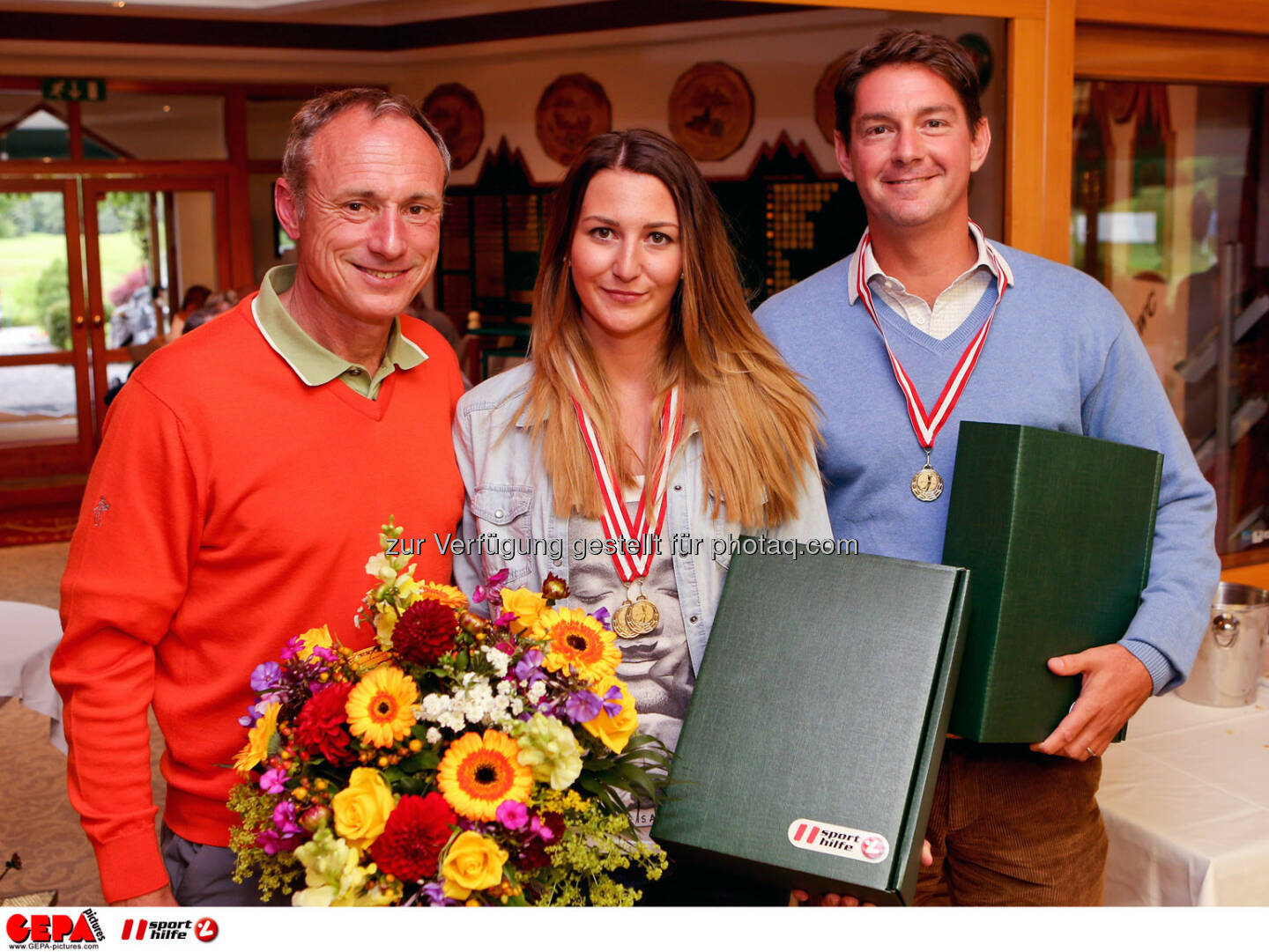 Anton Schutti (Sporthilfe), Verena Horn und Mark Zyla. Photo: GEPA pictures/ Christian Walgram