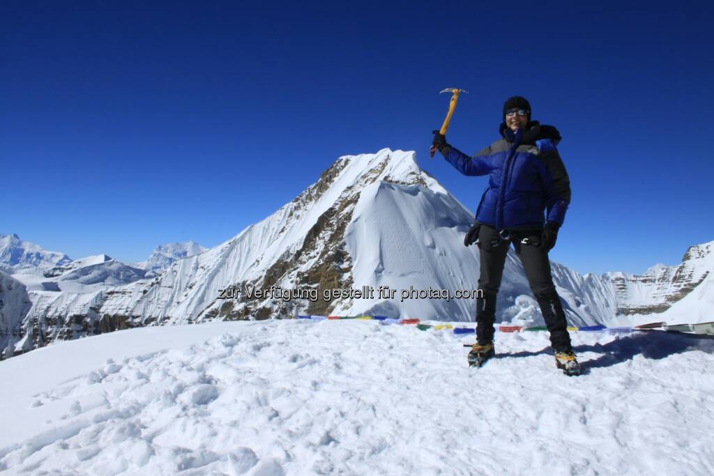 Christine Theodorovics, Zurich Insurance, auf 6328m am Saribong Peak (c) Christine Theodorovics  (11.01.2013) 