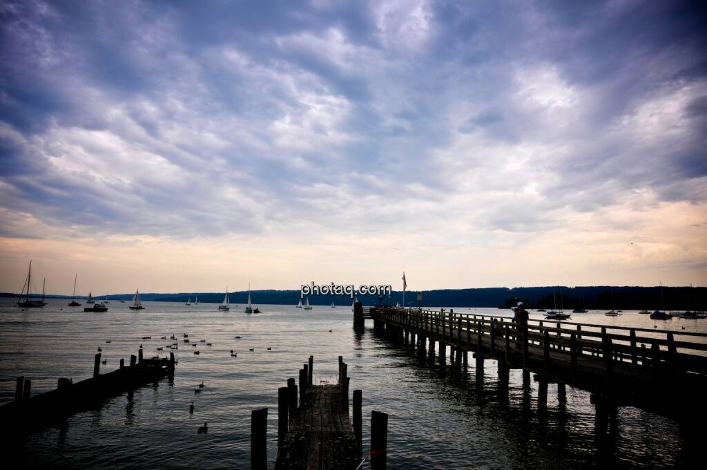 Steg, Wasser, Gewitter, Wolken, Horizont, © photaq.com (22.07.2014) 