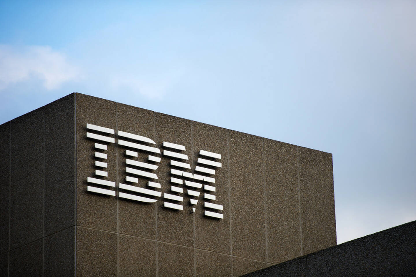 IBM<a href=http://www.shutterstock.com/gallery-168415p1.html?cr=00&pl=edit-00>JuliusKielaitis</a> / <a href=http://www.shutterstock.com/?cr=00&pl=edit-00>Shutterstock.com</a> , JuliusKielaitis / Shutterstock.com