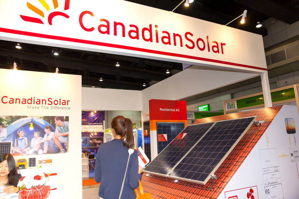 Canadian Solar, <a href=http://www.shutterstock.com/gallery-874087p1.html?cr=00&pl=edit-00>Amnarj Tanongrattana</a> / <a href=http://www.shutterstock.com/?cr=00&pl=edit-00>Shutterstock.com</a> , Amnarj Tanongrattana / Shutterstock.com, © www.shutterstock.com (24.07.2014) 