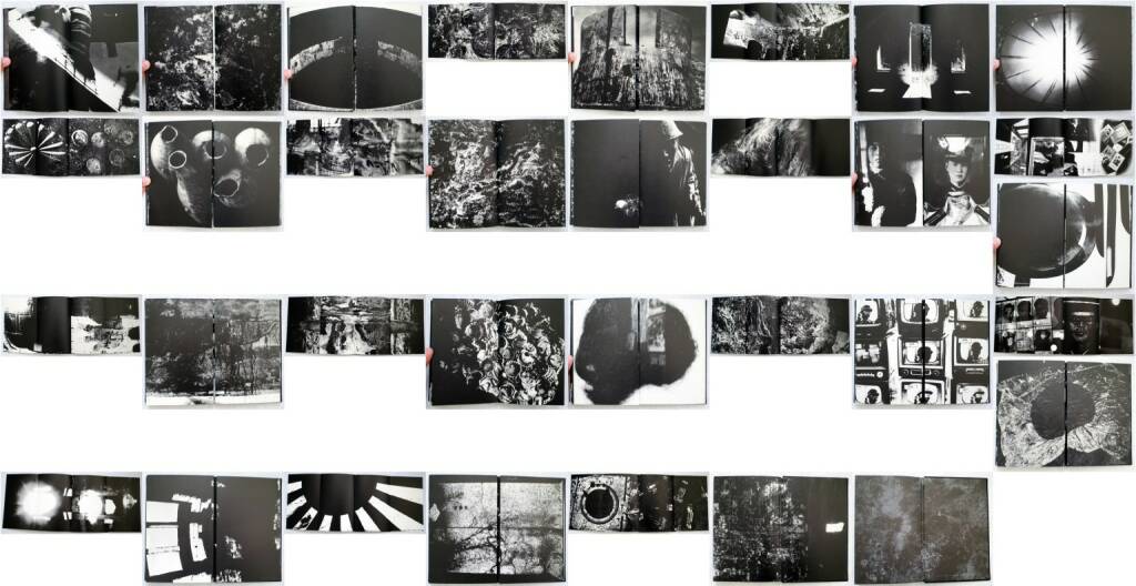 Kikuji Kawada - Chizu (The Map), Nazraeli Press, 2005, Beispielseiten, sample spreads - http://josefchladek.com/book/kikuji_kawada_-_chizu_the_map, © (c) josefchladek.com (25.07.2014) 