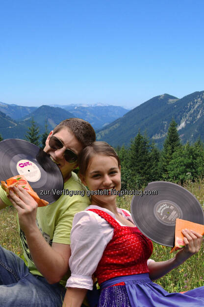 Dirndl, Musik: Wiener Alpen in Niederösterreich Tourimus GmbH: Dialekt schmeckt am Berg (c) Micka Messino, © Aussendung checkfelix (02.08.2014) 