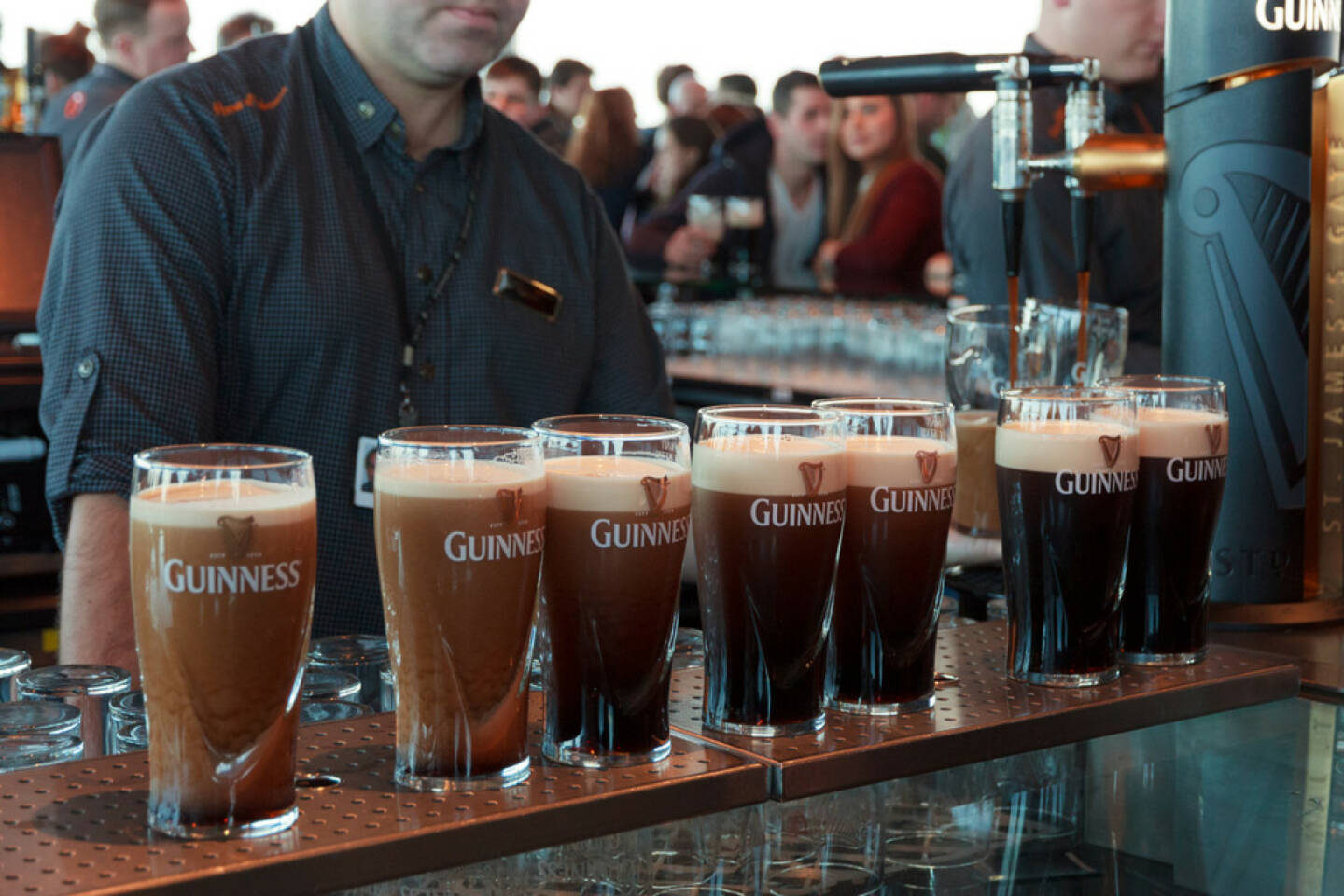 Guiness, Bier, Irland, <a href=http://www.shutterstock.com/gallery-499780p1.html?cr=00&pl=edit-00>VanderWolf Images</a> / <a href=http://www.shutterstock.com/?cr=00&pl=edit-00>Shutterstock.com</a> , VanderWolf Images / Shutterstock.com