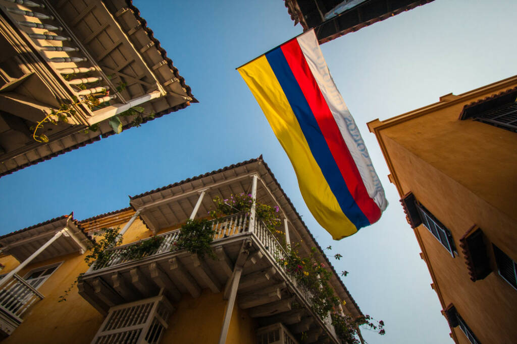 Kolumbien, Bogota, Fahne, Flagge, http://www.shutterstock.com/de/pic-129644270/stock-photo-picture-taken-in-cartagena-colombia.html , © (www.shutterstock.com) (04.08.2014) 