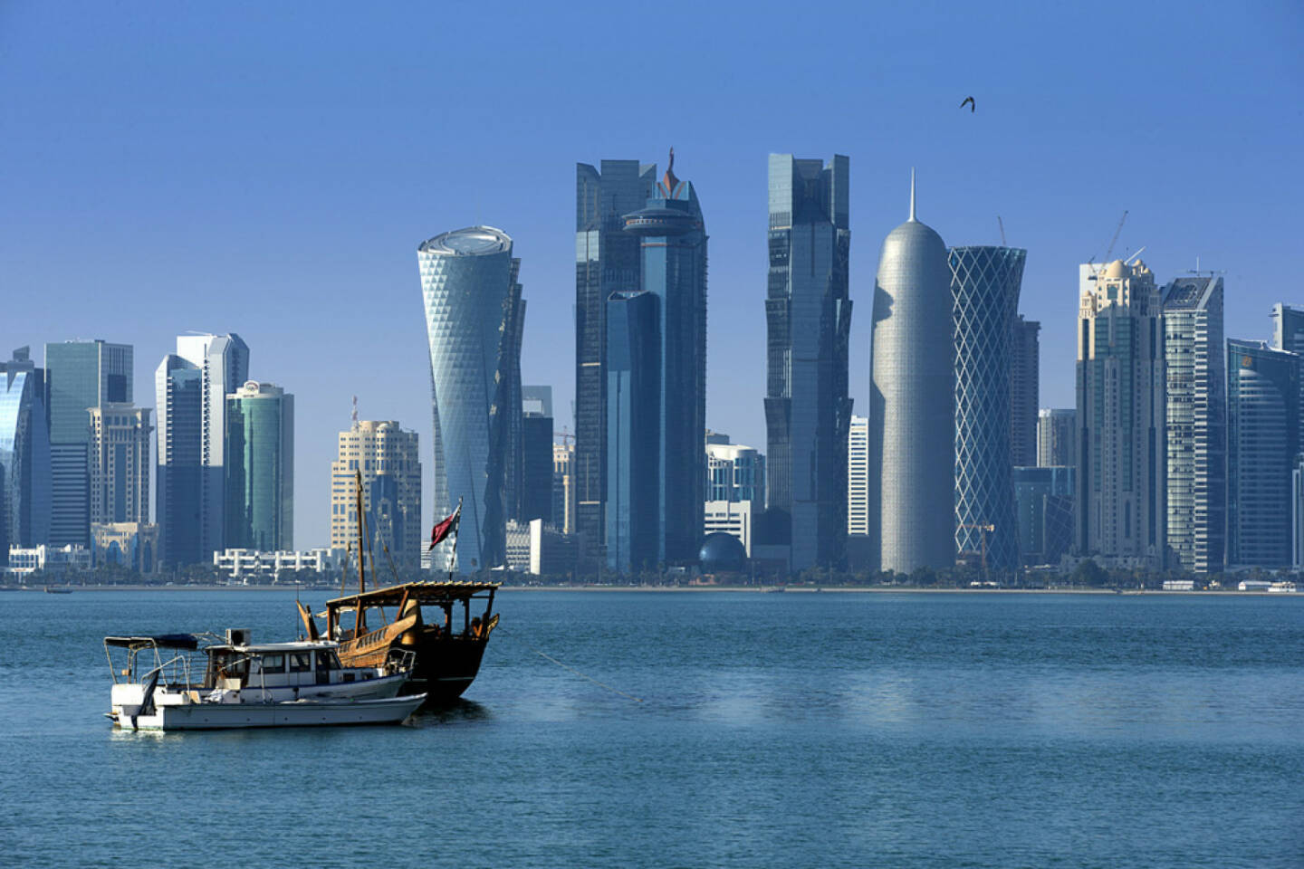 Doha, Katar, http://www.shutterstock.com/de/pic-172611632/stock-photo-modern-city-in-doha.html