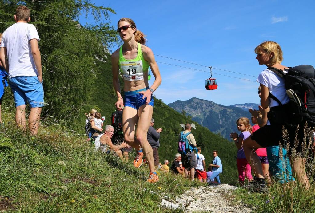 Katrinberglauf 2014 Reinhard Hörmandinger (26) - Andrea Mayr auf dem Weg zum Sieg (12.08.2014) 