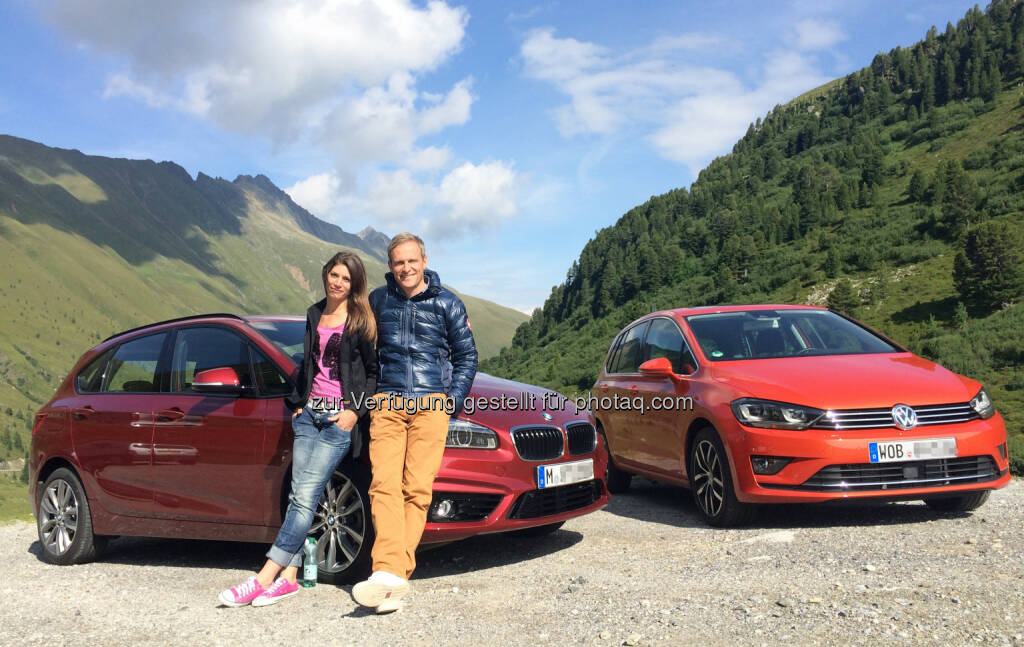 RTL II: Grip - Das Motormagazin:Grip-Moderator Matthias Malmedie und Rennfahrerin Cyndie Allemann machen den Performance-Test auf Tirols engen Alpenstraßen und prüfen die Alltagstauglichkeit des BMW 2er Active Tourer und des VW Golf Sportsvan., © Aussendung (14.08.2014) 