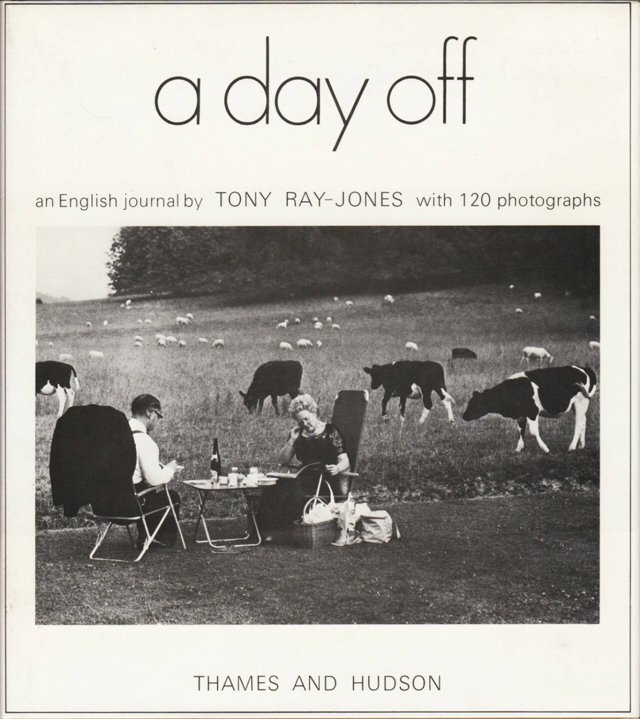 Tony Ray-Jones - A day off 250-300 Euro - http://josefchladek.com/book/tony_ray-jones_-_a_day_off
