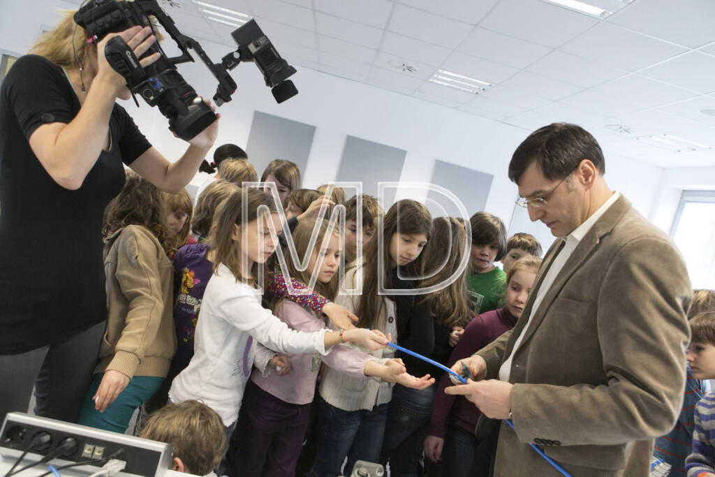 Norbert Berneck (Festo), Workshop Wiener Science Lectures bei Festo Luft ist nicht nix, &copy; Martina Draper für Festo (18.01.2013) 